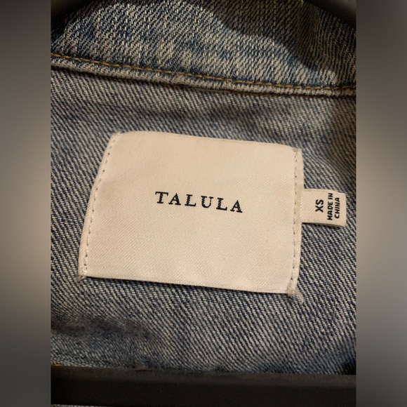 Aritzia Talula denim jacket. Size XS. - Picture 4 of 4